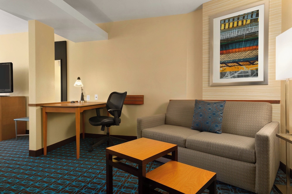 Fairfield Inn & Suites by Marriott Weirton - photo 3