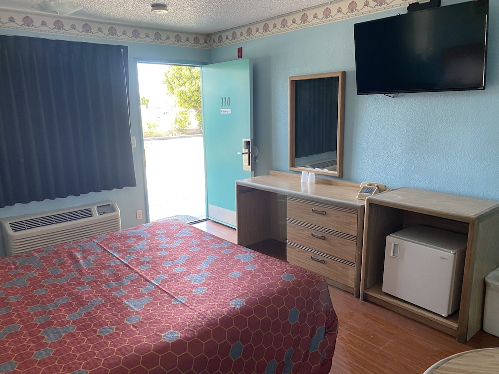 Chester Inn Motel Near Adventure City - photo 3