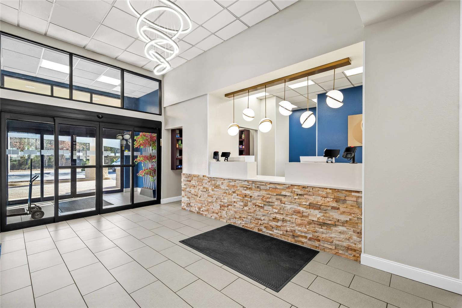 Comfort Inn & Suites Plainville Foxboro - photo 11