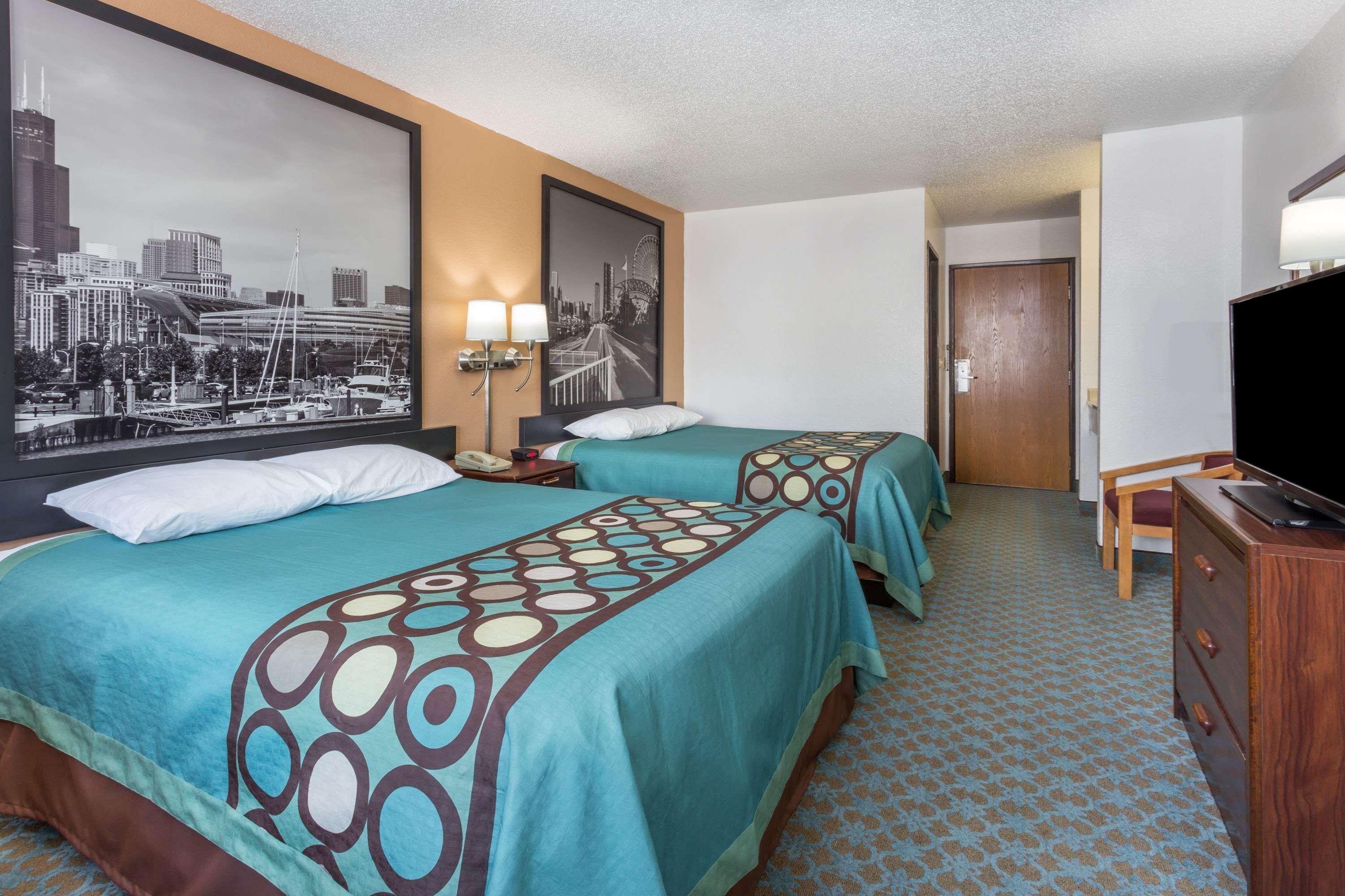 Super 8 by Wyndham Bourbonnais Kankakee Area - photo 11