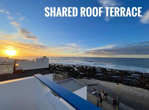 Weybeach2 Shared Terrace Plaza View Sea Frontline in Tinajo, Spain