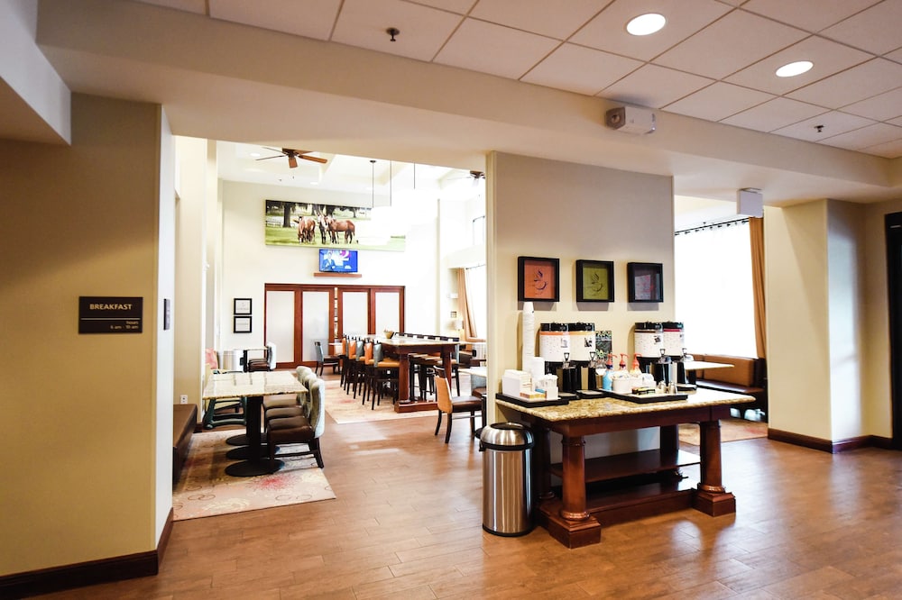 Hampton Inn & Suites Ocala Belleview - photo 2