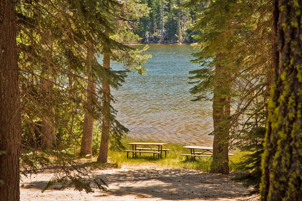 Snowflower RV Resort - photo 18