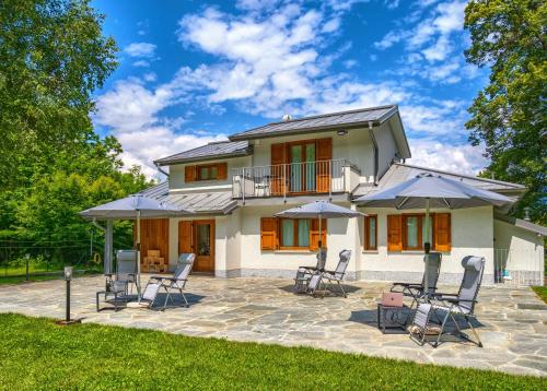 Foresteria Lombarda San Rocco — 4-Star Luxury Hotel in Colico Piano, Italy