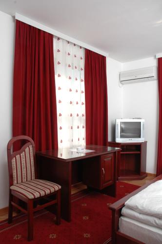 Vila Lux Milikic — 4-Star Luxury Hotel in Kraljevo, Serbia