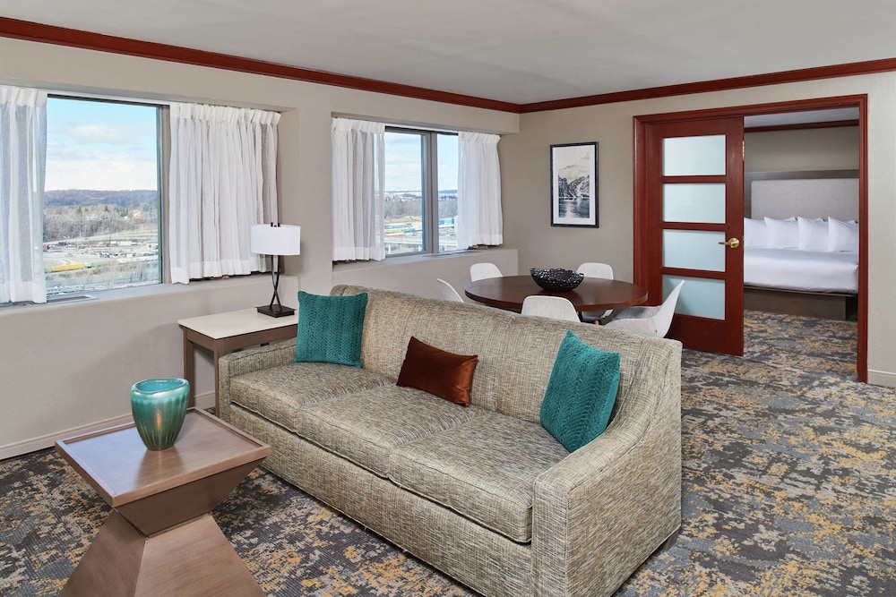 Hilton Anchorage - photo 13