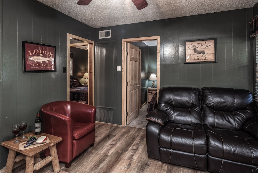 Upper Canyon Inn & Cabins - photo 93