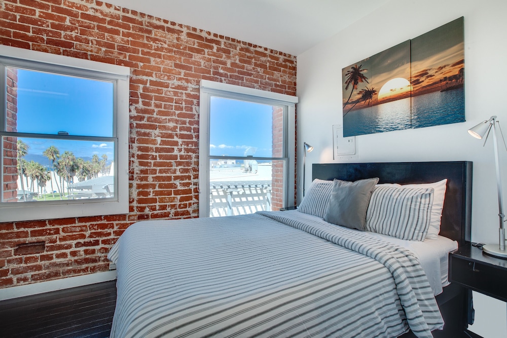 Venice Breeze Suites - photo 11