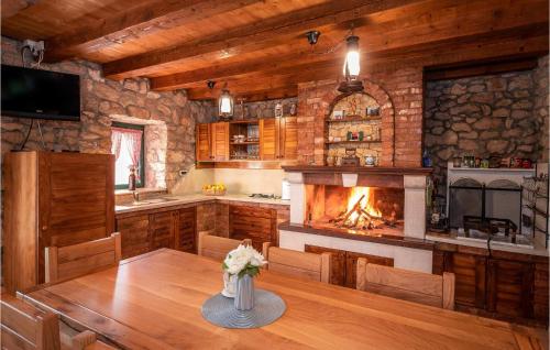 3 Bedroom Amazing Home In Vid — Metkovic — photo 3