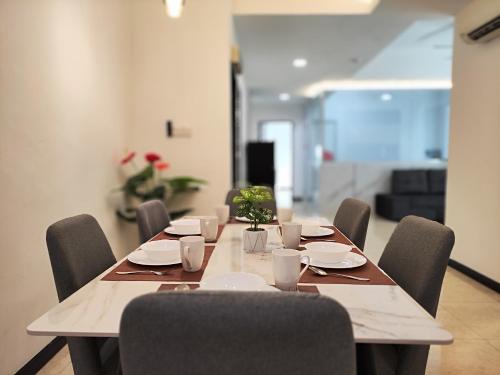 Q1@One Homestay. 10 paxs Free Wifi & Washer — 4-Star Luxury Hotel in Sibu, Malaysia
