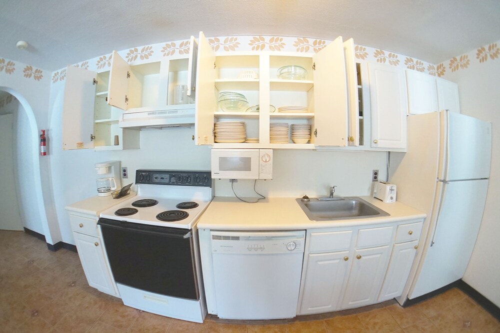 World Vacation Hotel - photo 11