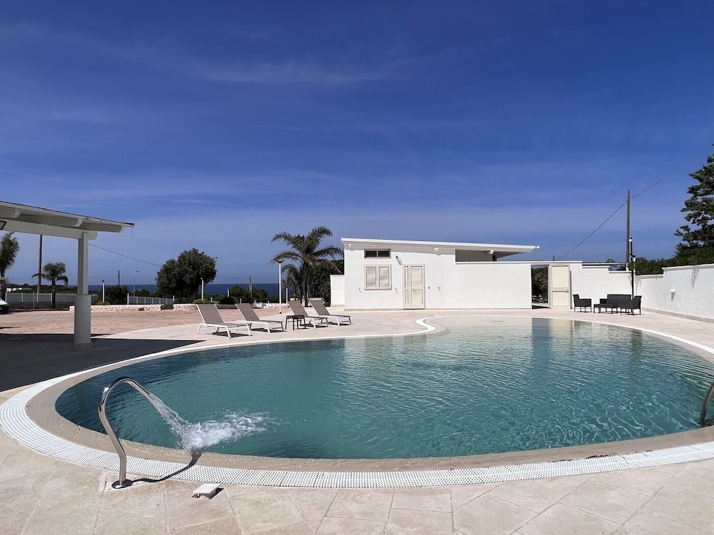 Villa Azzurra Seaview In Monopoli Puglia — 4-Star Luxury Hotel in Monopoli, Italy
