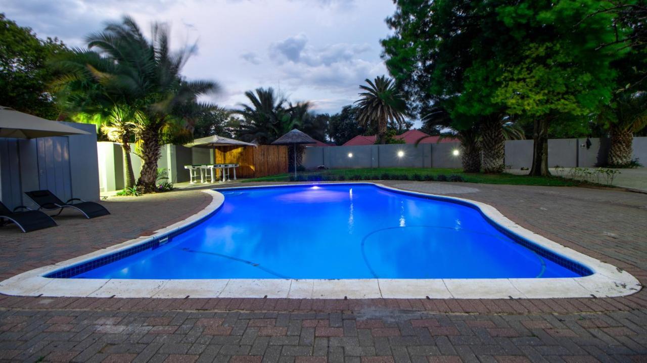 10 Tula — 4-Star Luxury Hotel in Welkom, South Africa