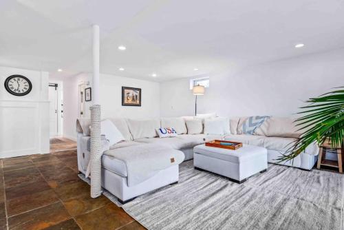 Riverview Retreat On Warehouse Creek in Edgewater, United States