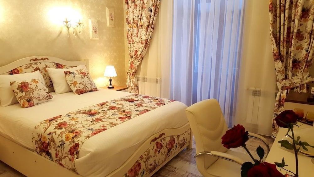 English Home Tbilisi