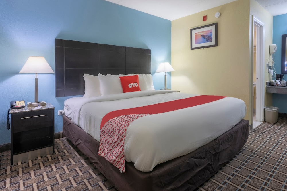 OYO Hotel Knoxville TN Cedar Bluff I 40 - photo 8