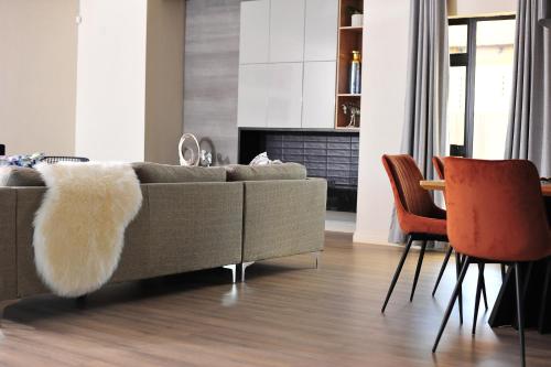 Square Connexions Guest House — 4-Star Luxury Hotel in Gaborone, Botswana