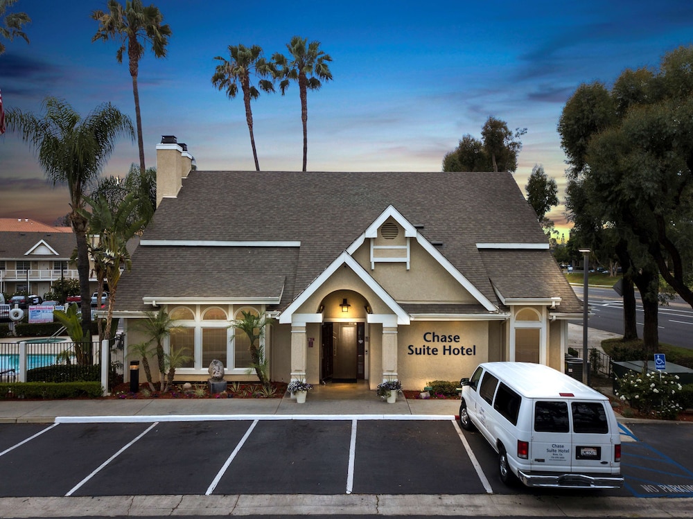 Chase Suites Hotel Brea Fullerton - photo 21