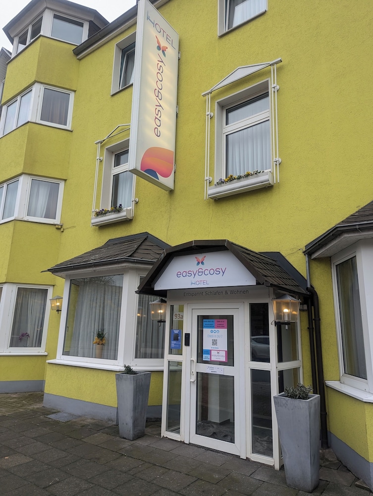 easy&cosy Hotel Moers — hotel in Moers