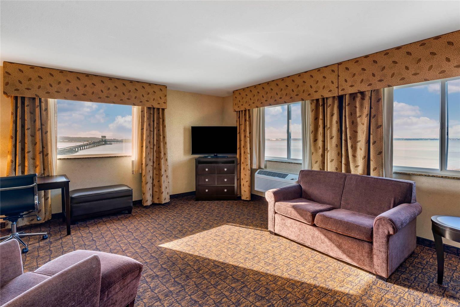 Lloyd Hotel Astoria Bayfront Ascend Hotel Collection OR - photo 32