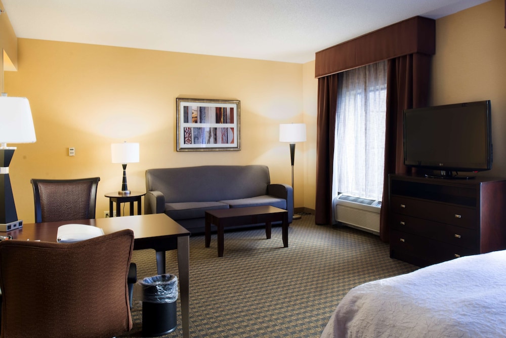Hampton Inn & Suites Vineland - photo 12