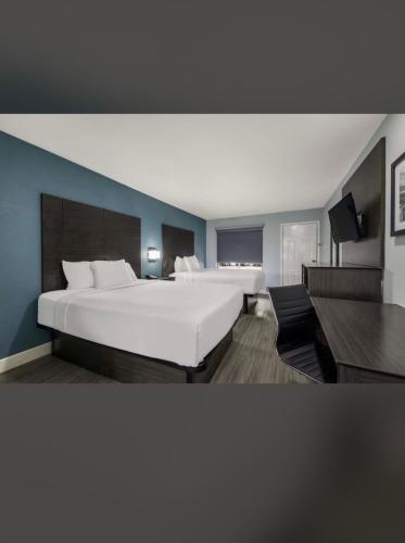 Rodeway Inn San Antonio Downtown - photo 4