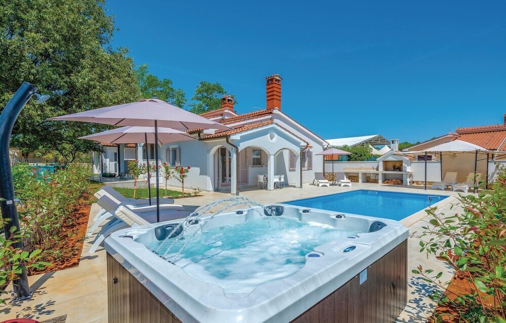 Beautiful Home In Vabriga — 4-Star Luxury Hotel in None, Croatia