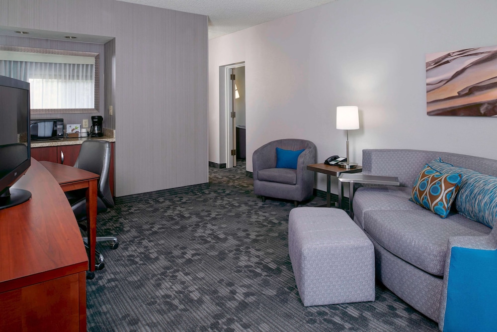 Sonesta Select Kansas City Airport Tiffany Springs - photo 11
