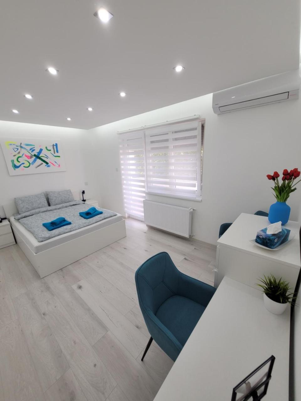 Blue Apartman — 4-Star Luxury Hotel in Dunaujvaros, Hungary