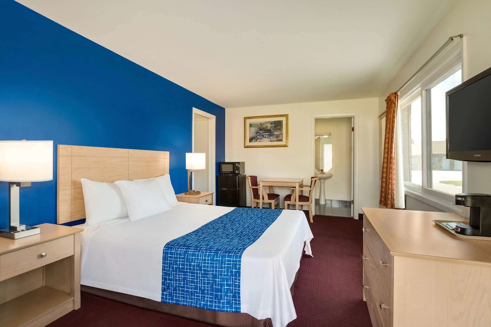 Travelodge by Wyndham Niagara Falls - photo 17
