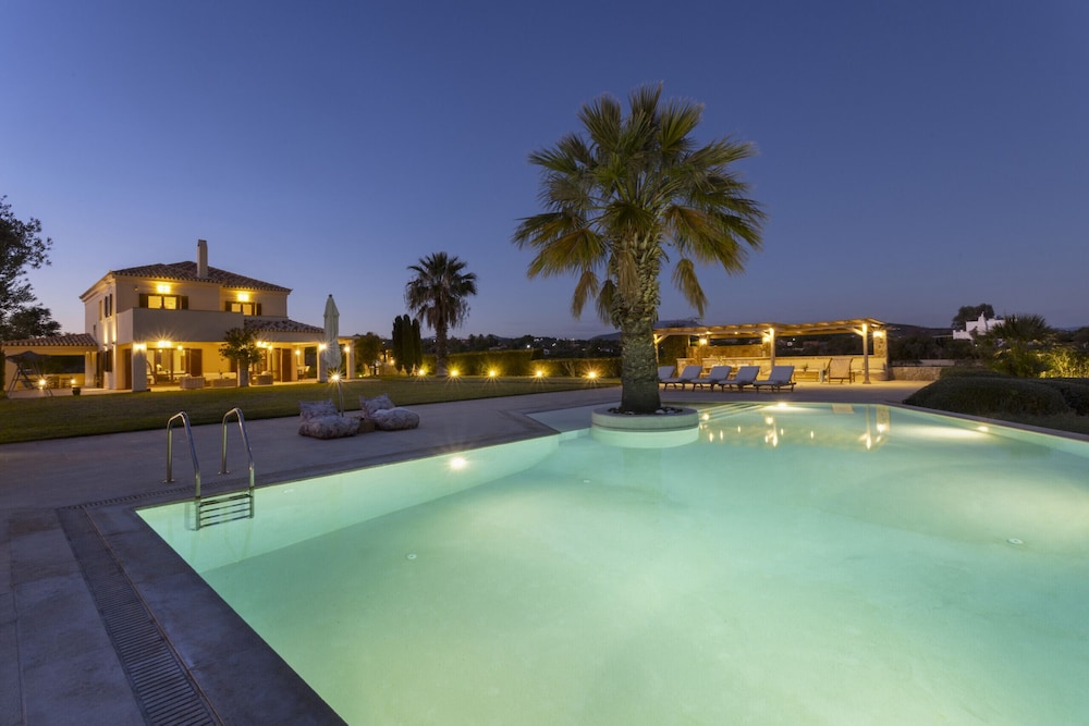 Porto Heli Heaven on Earth Villa — 4-Star Luxury Hotel in Ermioni, Greece