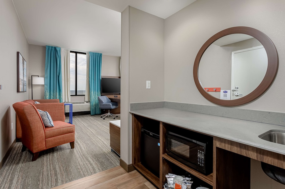 Hampton Inn & Suites Orange Beach Gulf Front - photo 19