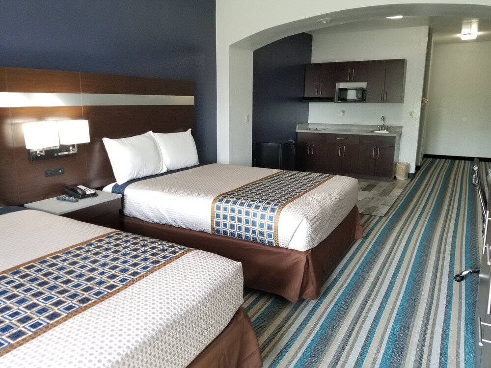 HomeBridge Inn and Suites - photo 13