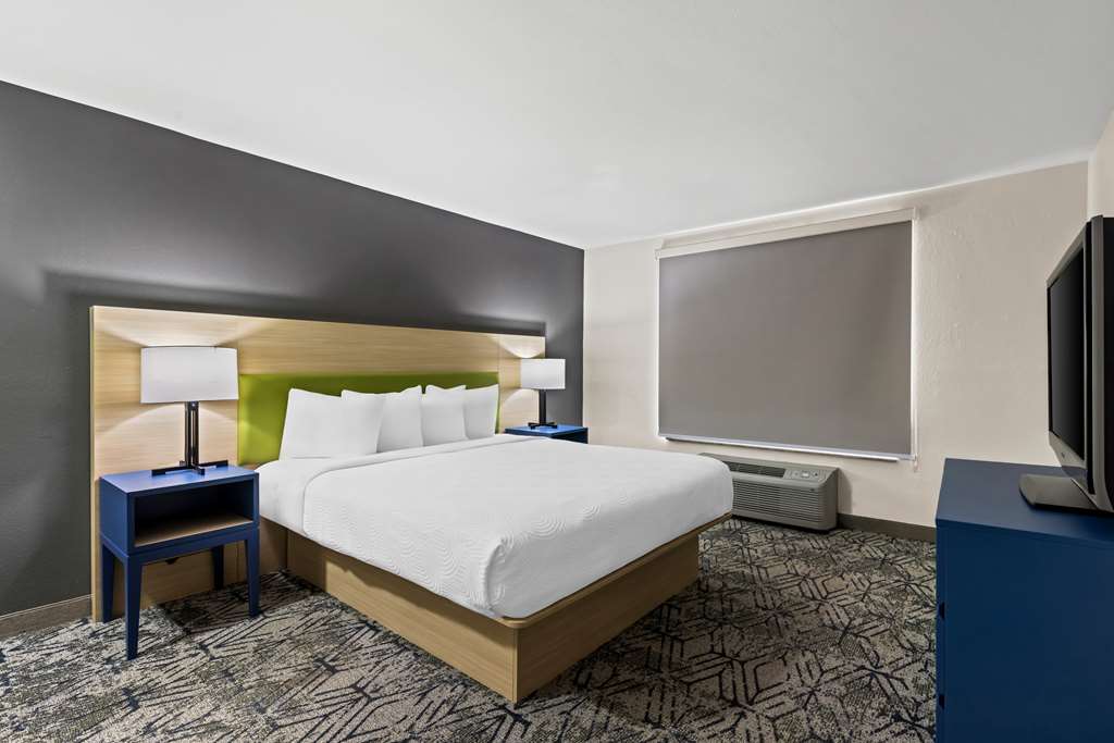 Country Inn & Suites by Radisson Savannah I 95 North GA - photo 36