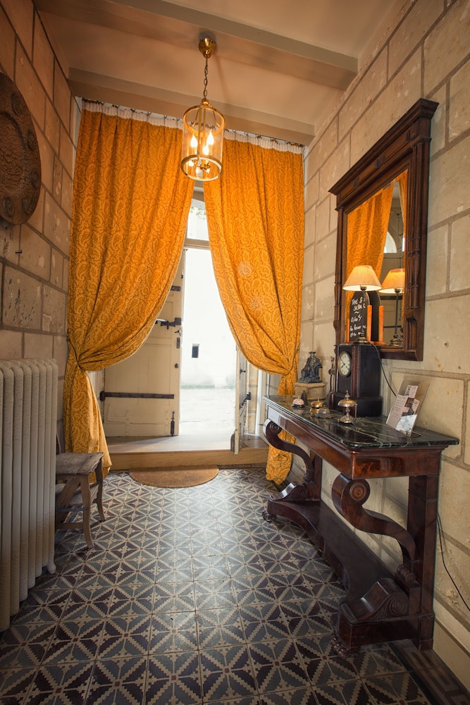 Au Relais Saint Maurice in Chinon, France