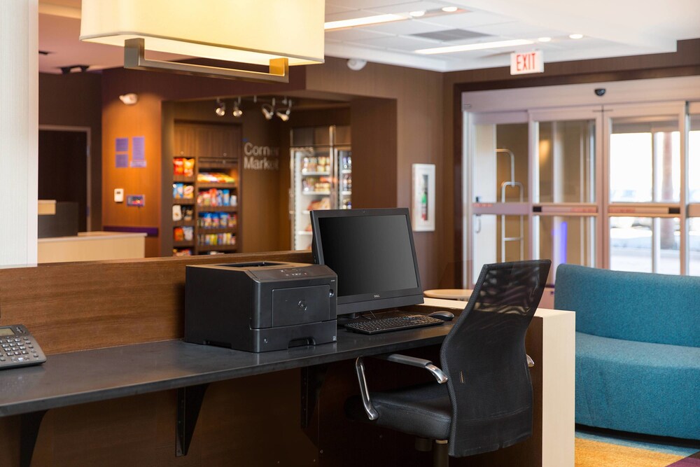 Fairfield Inn & Suites by Marriott Sacramento Folsom - photo 23