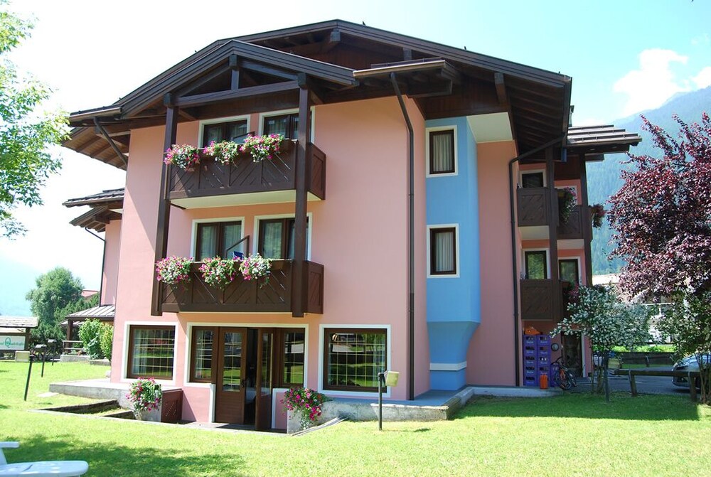 Hotel Quadrifoglio — hotel in Pinzolo