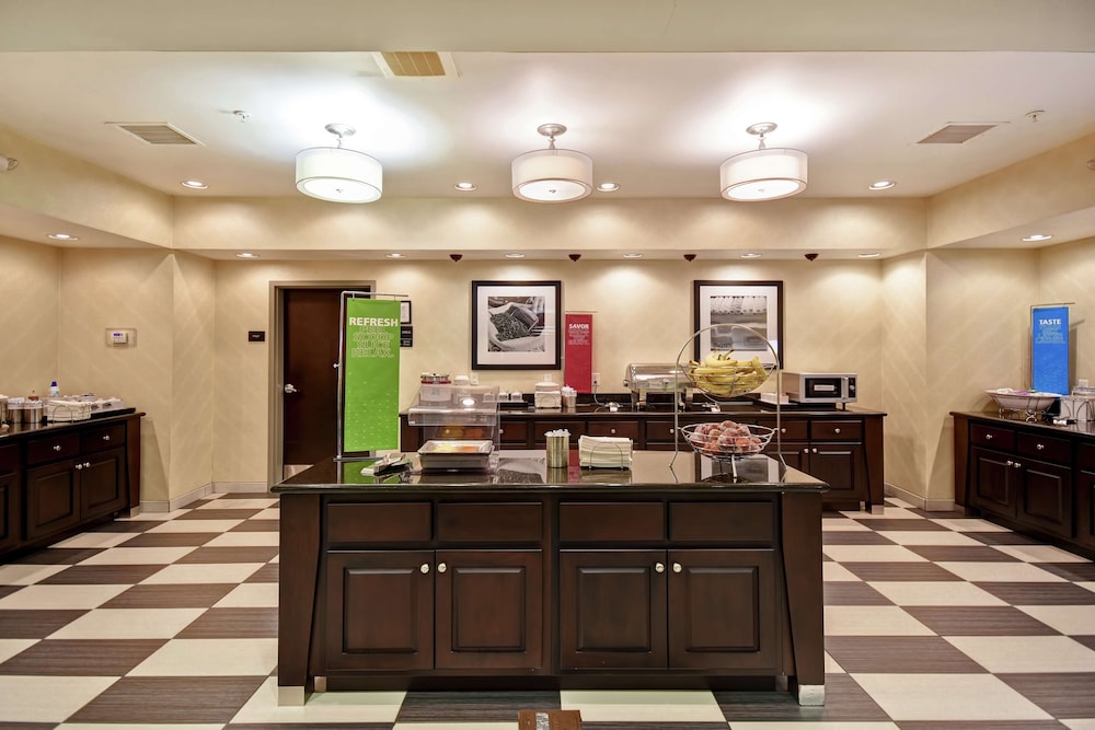 Hampton Inn Middletown - photo 56