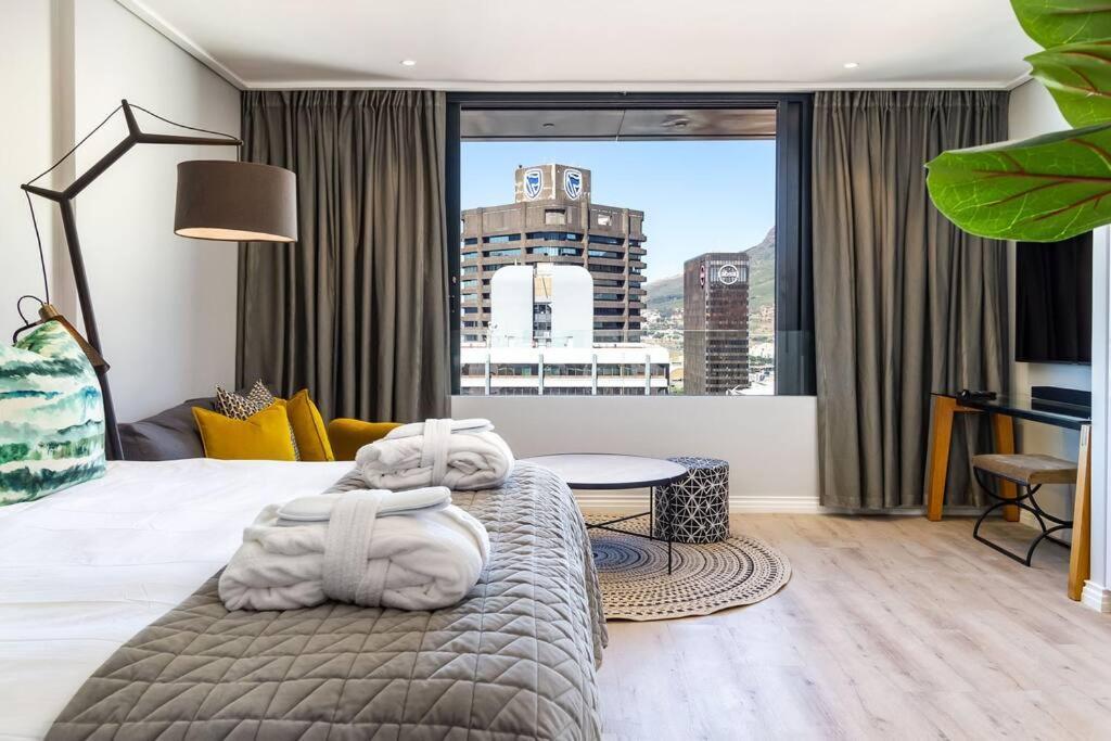 Cape Town Bree Street 27th Floor Studio Apt Views