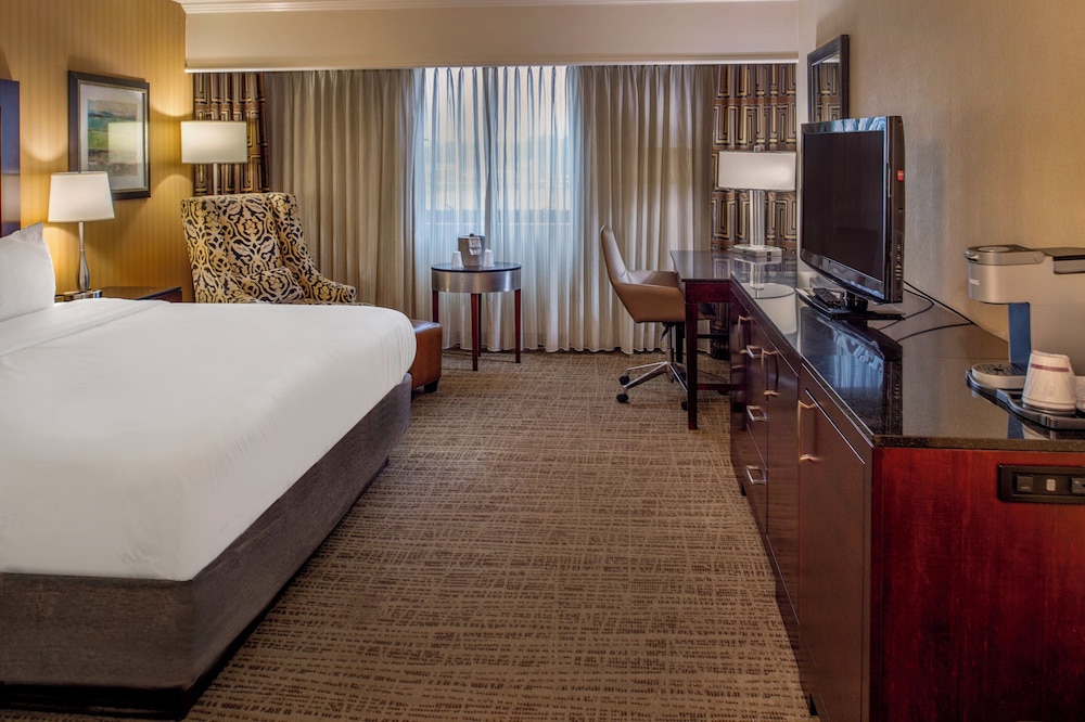 Crowne Plaza St. Louis Airport by IHG - photo 104
