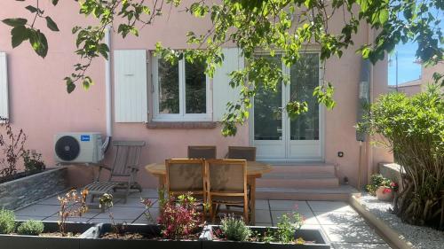 Le Beau Site by Beds83 in Frejus, France