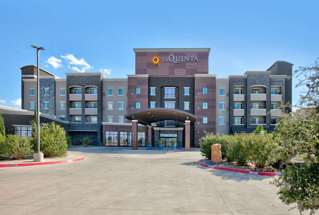 La Quinta Inn Suites By Wyndham Lubbock Southwest — Lubbock