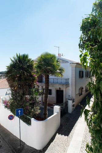 Casa do Castelo — 4-Star Luxury Hotel in Santiago Do Cacem, Portugal