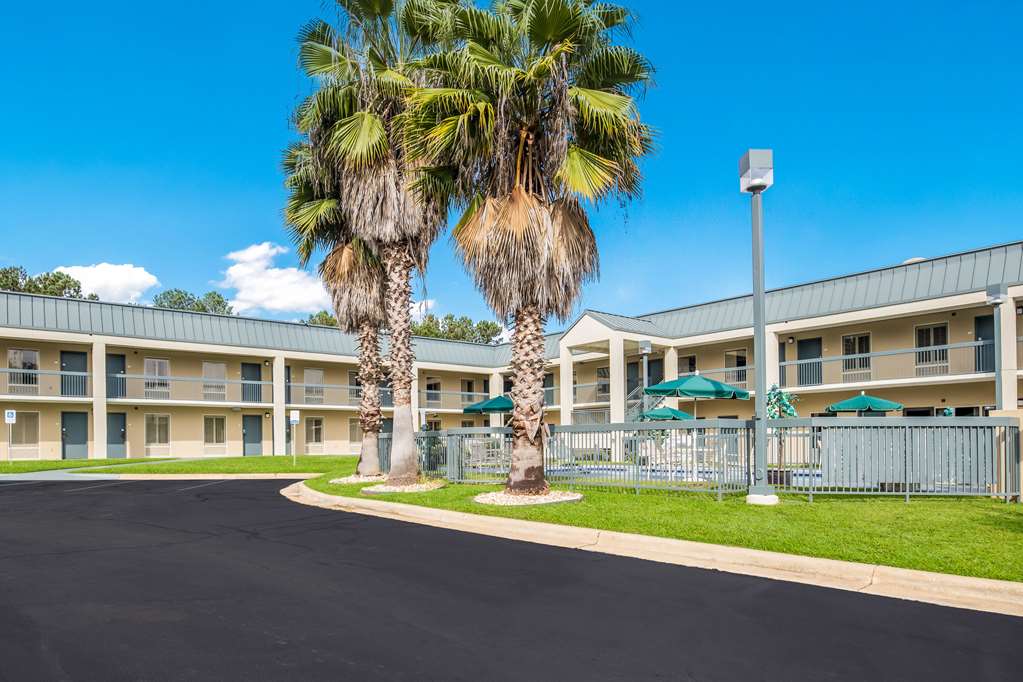 Quality Inn At Albany Mall — Albany