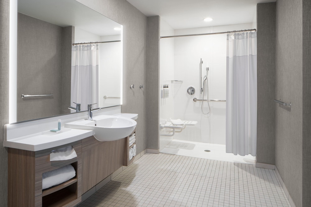 SpringHill Suites by Marriott Columbia near Fort Jackson - photo 11