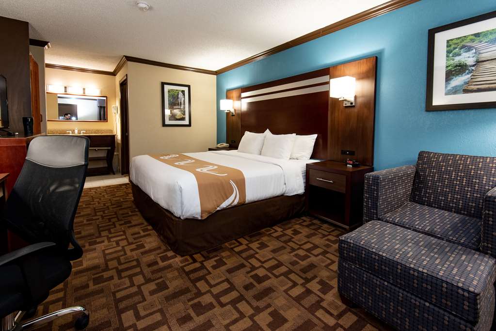 Quality Inn & Suites Quakertown Allentown - photo 11