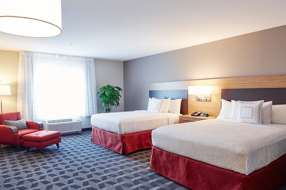 TownePlace Suites Charleston Mt. Pleasant - photo 14