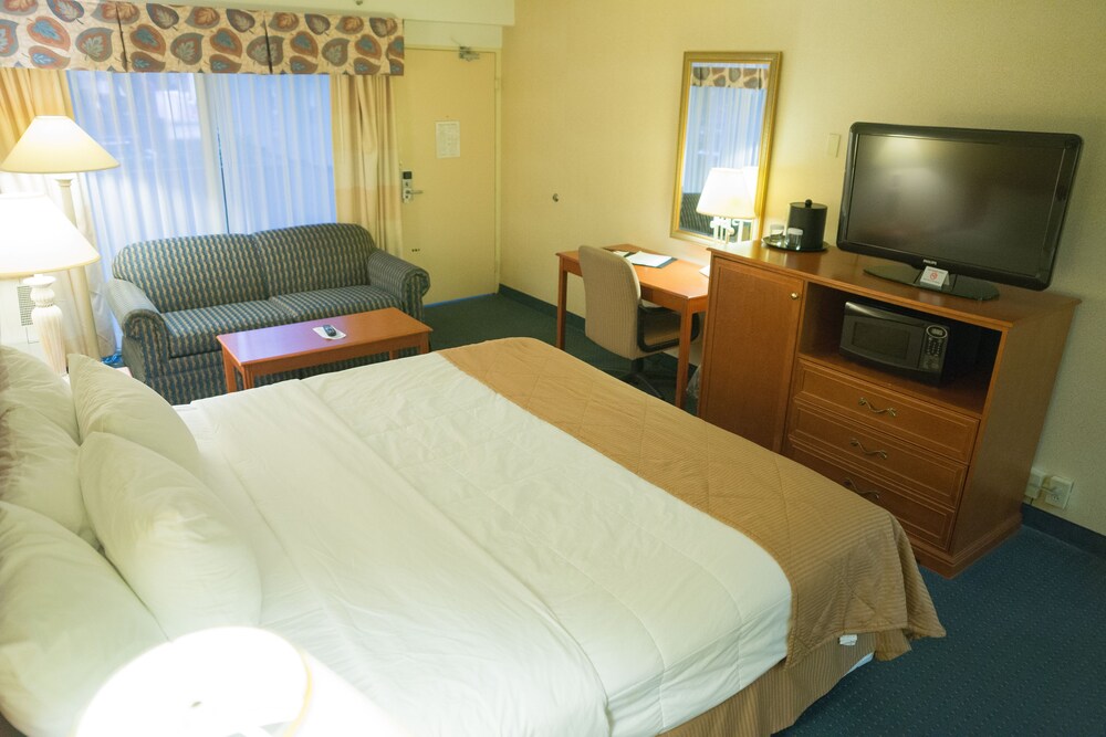 The Lifestyle Inn Lounge & Conference Cedar Falls — Cedar Falls — photo 5
