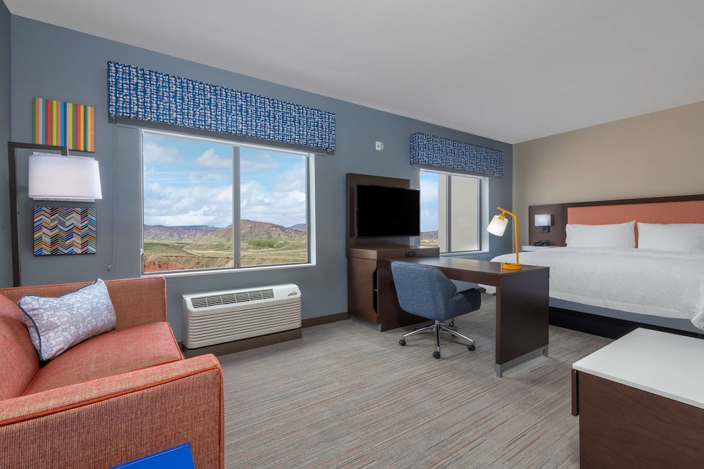 Hampton Inn & Suites Cody - photo 22