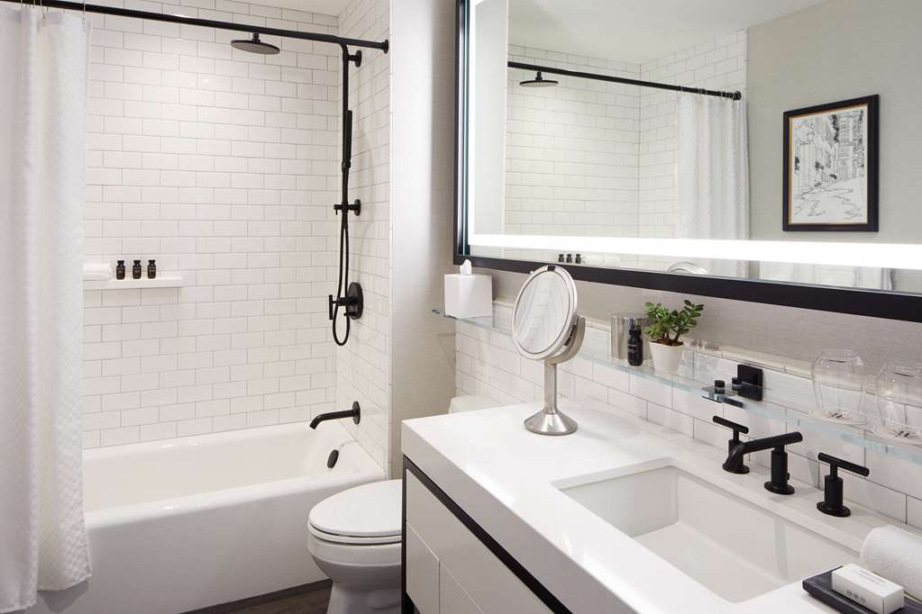 The Whitney Hotel - photo 8